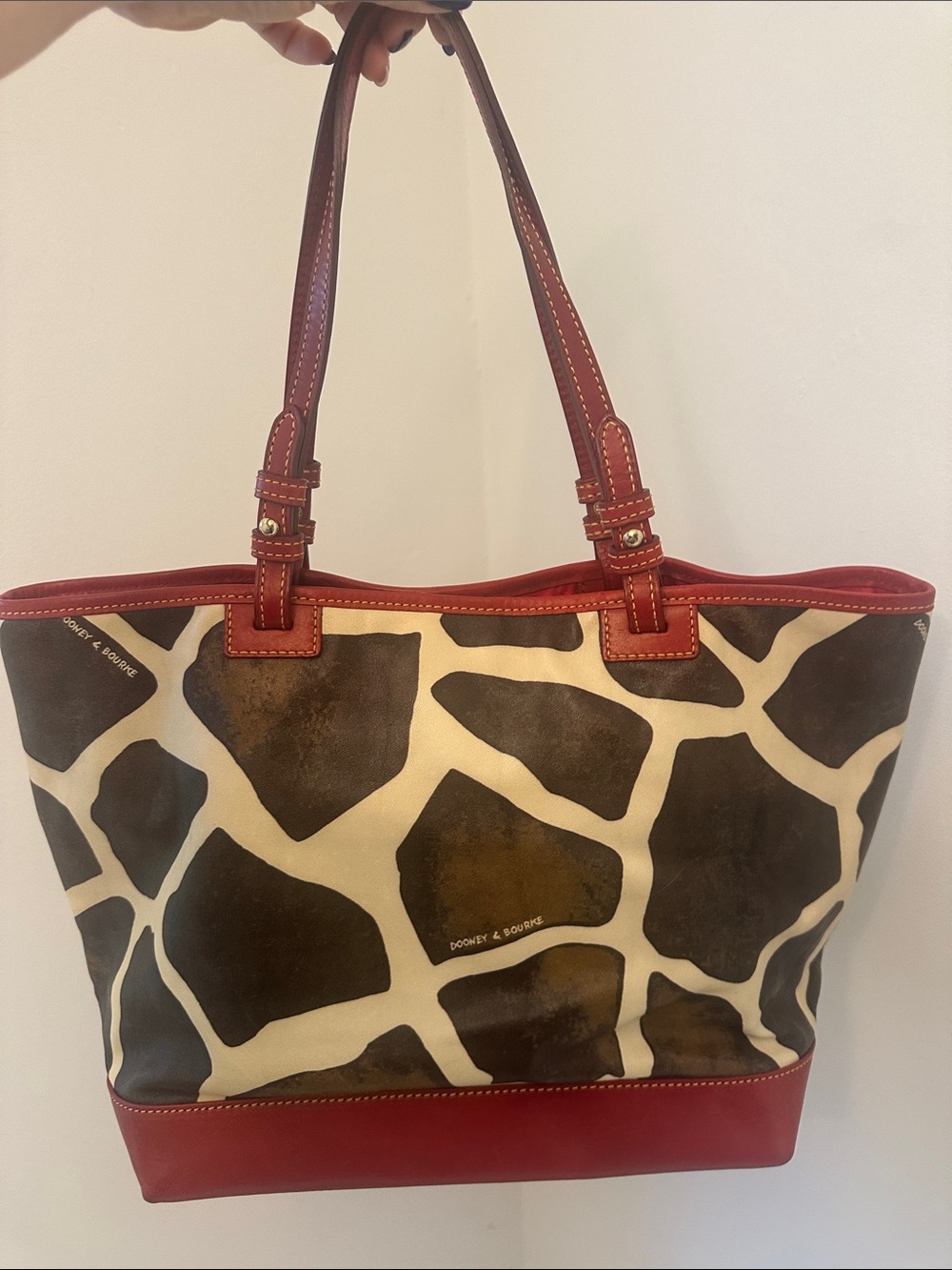 Dooney & Bourke Giraffe Pattern Red-Trim Leather Tote EUC - Picture 3 of 13
